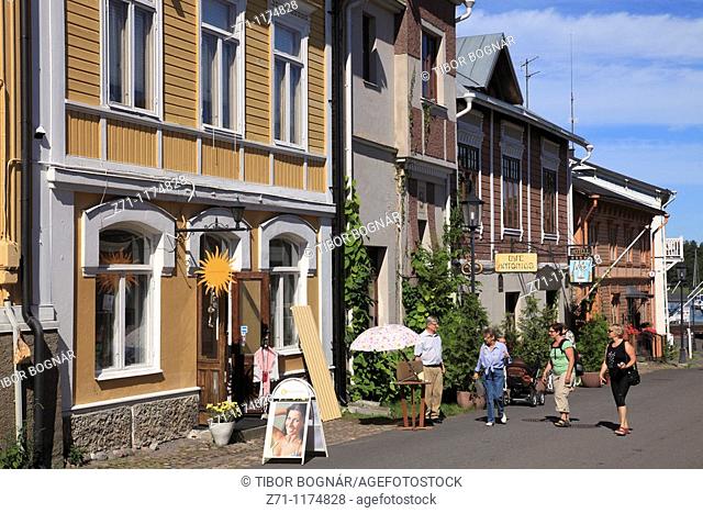 Finland, Naantali, street scene, people, traditional architecture