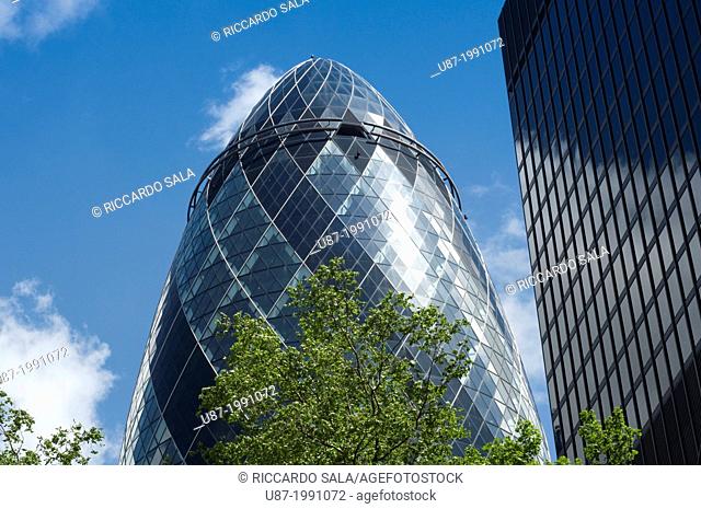 England, London, The Swiss Re Building 'Gherkin', Sir Norman Foster Building