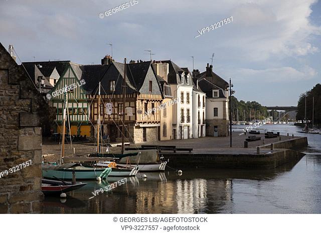 Saint Goustan old city port, wood half timbering houses, Morbihan, Bretagne France