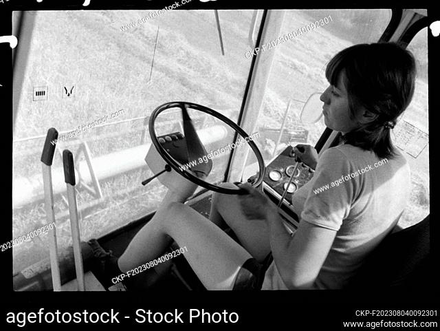 ***AUGUST 13, 1981 FILE PHOTO***Combine harvester operator Eva Lysenkova from Machinery and Tractor Station in Velky Tynec, Czechoslovakia, August 13, 1981