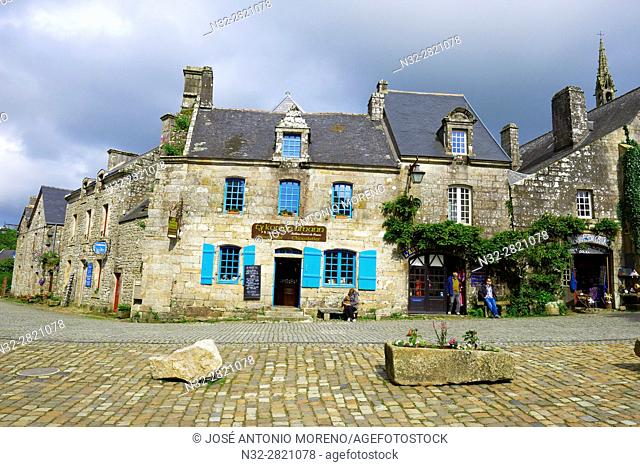 Locronan, Labelled Les Plus Beaux Villages de France, The Most Beautiful Villages of France, Finisterre, Bretagne, Brittany, Chateulin distict, France