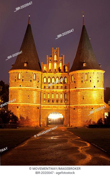 Holsten Gate at night, Luebeck, UNESCO World Heritage site, Bay of Luebeck, Schleswig-Holstein, Germany, Europe, PublicGround