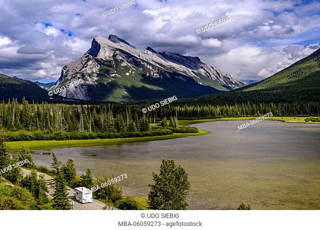 Canada, Alberta, Banff National Park, Banff, Vermilion Lakes against Mount Rundle