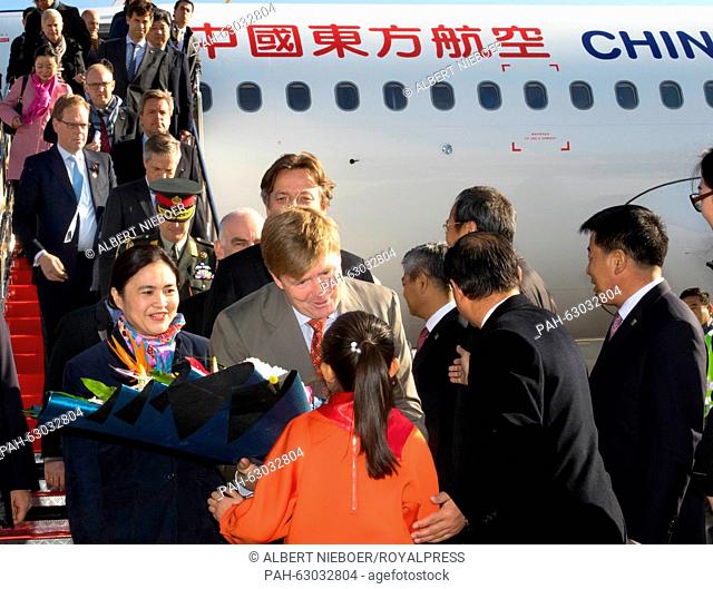 King Willem-Alexander of The Netherlands (C) arrives at Yan'an Ershilipu Airport, Shaanxi, China, 27 October 2015. The King and Queen are in China for an 5 day...