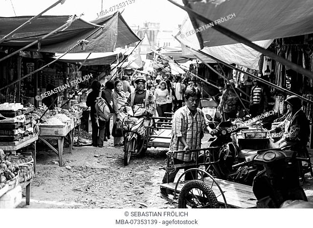 Market scene on the market of Kutacane, Indonesia