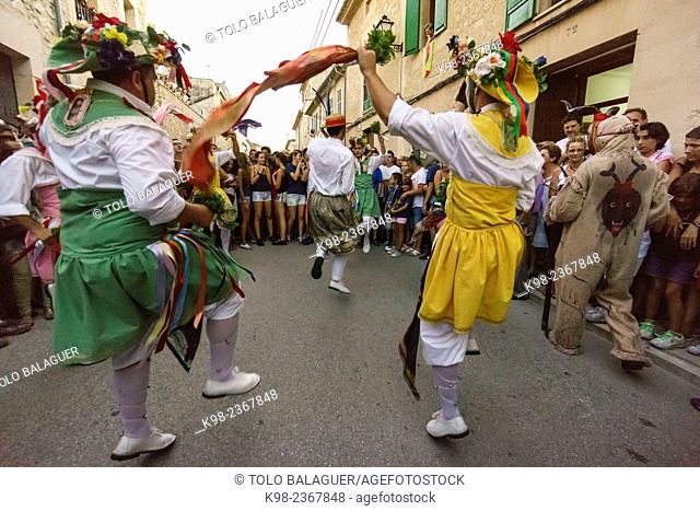Cossiers de Montuïri, grupo de danzadores, Montuïri, islas baleares, Spain