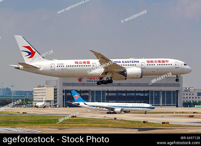 A China Eastern Airlines Boeing 787-9 Dreamliner with registration number B-209N at Shanghai Hongqiao Airport (SHA), Shanghai, China, Asia