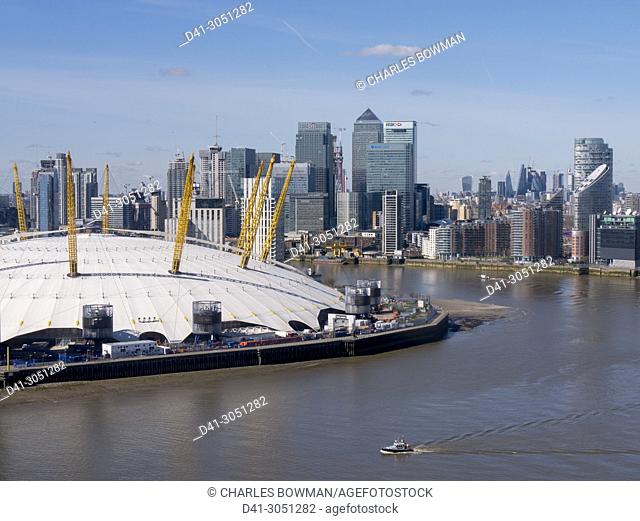 UK, England, London, O2 Arena Greenwich with Canary Wharf aerial