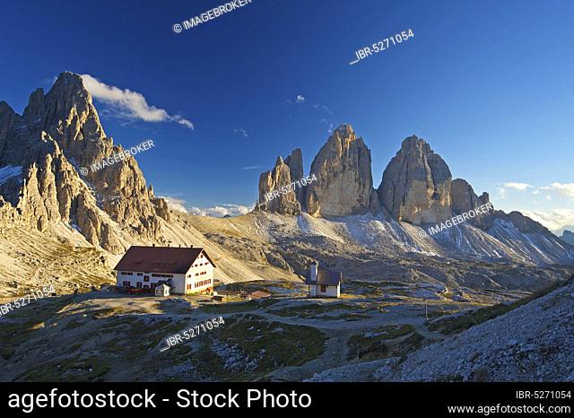 Three Peaks Hut and Chapel in front of Parternkofel and north faces of the Three Peaks, Sesto Dolomites, Trentino-South Tyrol, Italy, Europe