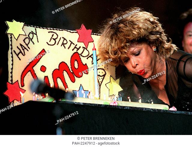 The American vocalist blows out the candles on her Birthday Cake after a concert in Dortmund, pictured on 26th November 1996