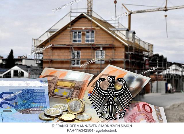 PHOTOMONTAGE: Theme picture property tax. The real estate tax is to be reformed weren.Rohbau, construction site, semi-detached, Zweispaenner