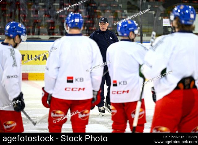 Head coach Radim Rulik, center, attends the training session of Czech national ice hockey team prior to the Swiss Ice Hockey Games, part of the Euro Hockey Tour