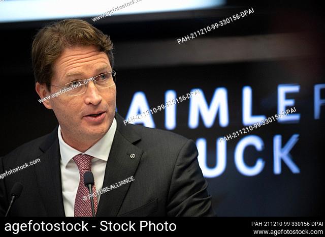 10 December 2021, Hessen, Frankfurt/Main: Ola Källenius, Chairman of the Board of Management of Daimler AG, speaks during the IPO of commercial vehicle...