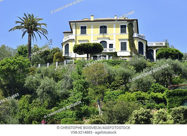 Italy, Liguria, Portofino, Luxurious villa overlooking the harbour