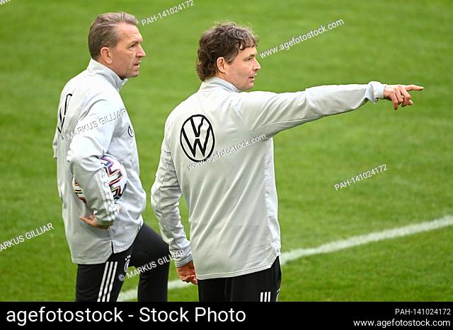DFB assistant coach Marcus Sorg (Germany) in conversation with goalwartcoach Andreas Koepke (Germany). GES / Fussball / DFB-Training Duesseldorf, Die Team, 23