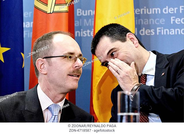 Germany, Berlin, 22th May, 2013. Finance Minister Wolfgang Schäuble and the Portuguese colleague Vítor Gaspar have met in Berlin to exchange information and...