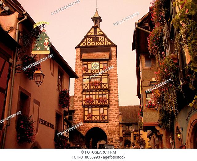 France, Dolder Tour Beffroi, Europe, Alsace, Riquewihr, Haut-Rhin, L'Alsace Wine Region, Route du Vin, downtown, half-timbered buildings, 13th century city gate