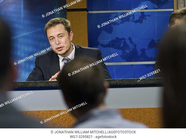 USA Johnson Space Centre -- 16 Apr 2012 -- Elon Musk the Chief Executive Officer and Chief Designer of Space Exploration Technologies (SpaceX) NASA briefing...