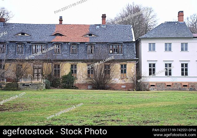 13 January 2022, Brandenburg, Baruth: Partially dilapidated outbuildings at the New Castle in the Lenne Landscape Park. The castle was built as a three-part...