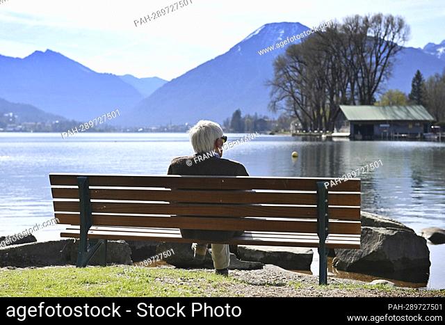 Easter 2022 at Tegernsee. View from Bad Wiessee over the Tegernsee to Wallberg on April 18th, 2022, spring, sunshine, landscape, mountains, Alps, mountains