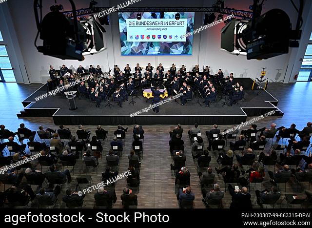 07 March 2023, Thuringia, Erfurt: Musicians from the Luftwaffe Music Corps Erfurt take the stage at the annual reception of the Erfurt offices of the German...