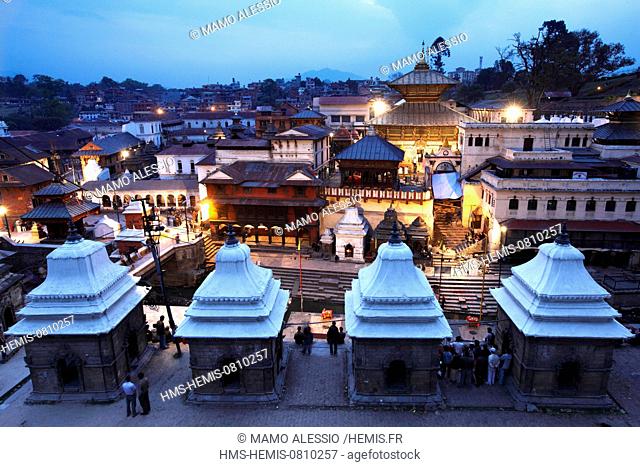 Nepal, Kathmandu Valley listed as World Heritage by UNESCO, Kathmandu District, Kathmandu, Pashupatinath temple at dusk