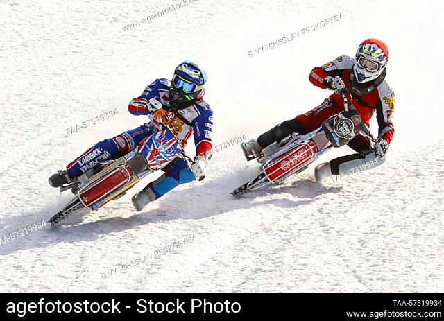 RUSSIA, KRASNOGORSK - FEBRUARY 12, 2023: Igor Kononov (L) of Tolyatti and Simon Svitek of Tolyatti compete in a race in the final of the Russian Individual Ice...