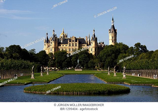 Schweriner Schloss castle, Schwerin, Mecklenburg-Western Pomerania, Germany, Europe