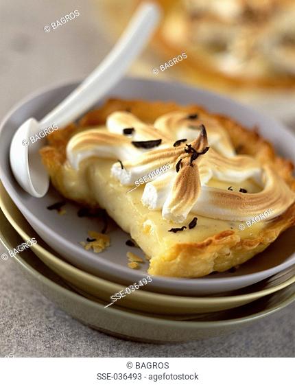 Mini Darjeelling meringue pie