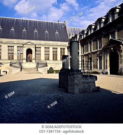Palais du Tau, Archbishop's palace, 12th Century, Reims, Champagne, France