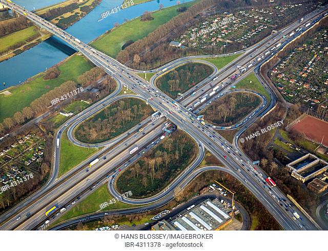 Motorway junction A40 and A59, motorway junction, cloverleaf, Duisburg, Ruhr district, North Rhine-Westphalia, Germany