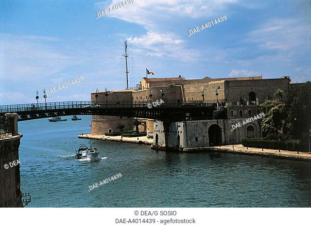 Italy - Apulia Region - Taranto - Revolving Bridge and Aragonese Castle