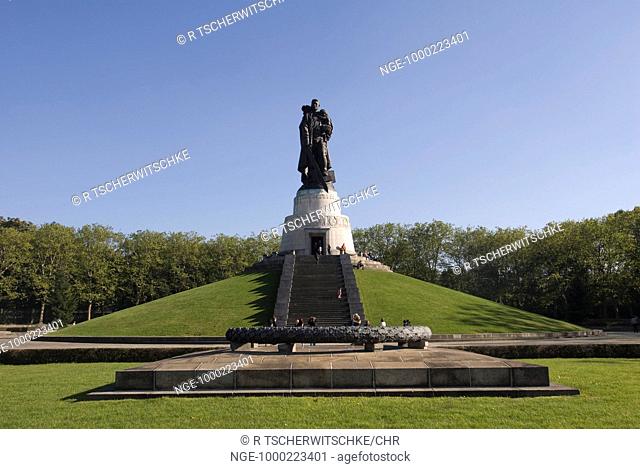 Treptow Park, Soviet Memorial, Berlin