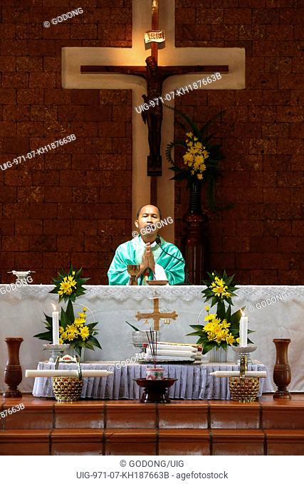 Sunday mass at Battambang catholic church