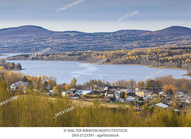 Canada, Quebec, Bas-Saint-Laurent Region, Lac-des-Aigles, elevated landscape, autumn