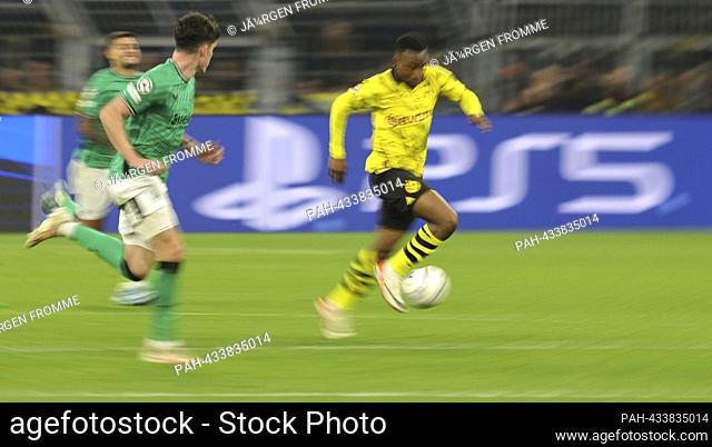 firo: November 7th, 2023 Football, Soccer, Men's Champions League: Group F BVB Borussia Dortmund - Newcastle 2-0 duel Youssoufa Moukoko backer symbol image ball...