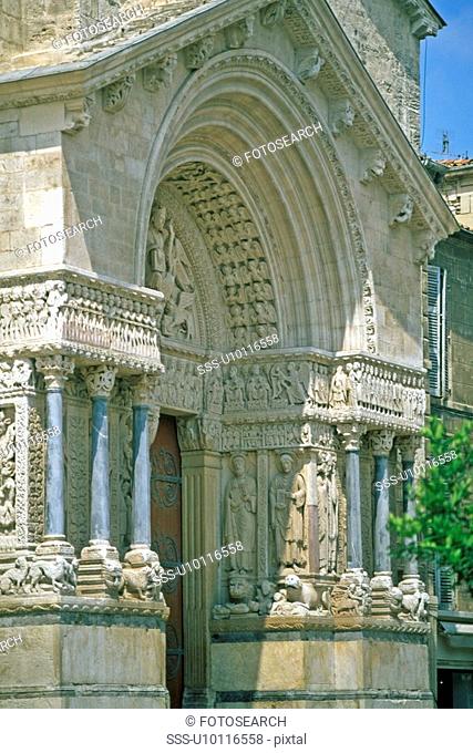 Arles - Eglise de Trophime