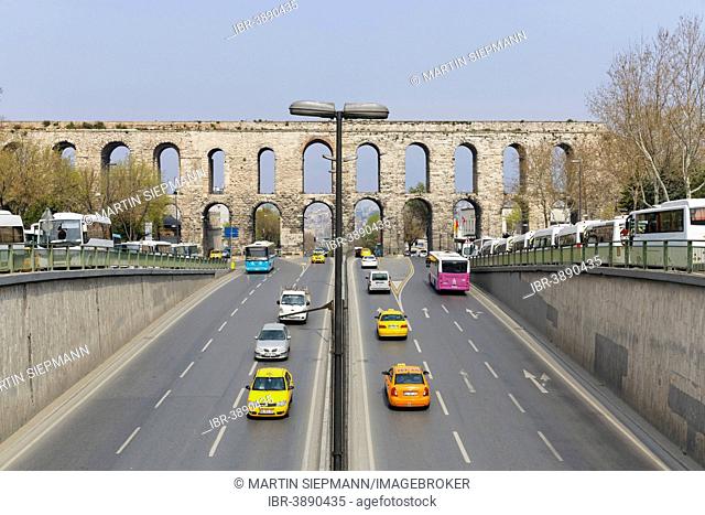 Valens Aqueduct, Atatürk Bulvari, Fatih district, Istanbul, European Side, Turkey