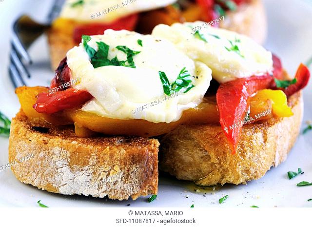 Bruschetta peperone e caprino toasted bread topped with pepper and cheese