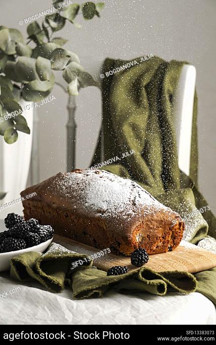 Blackberry loaf cake