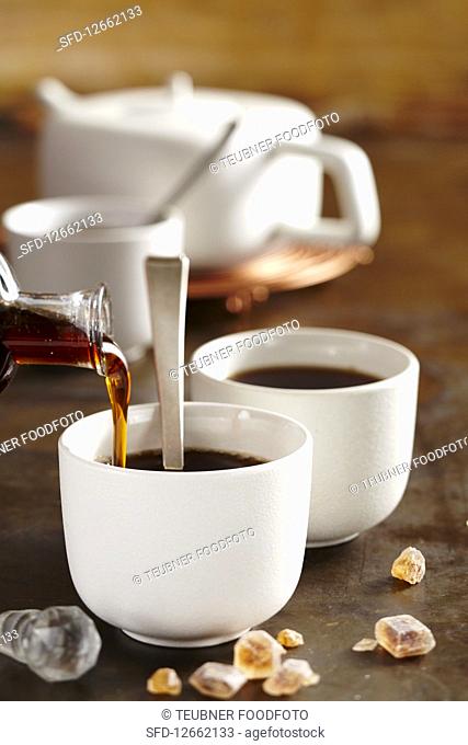 A cup of tea with tonka bean syrup (Christmas)