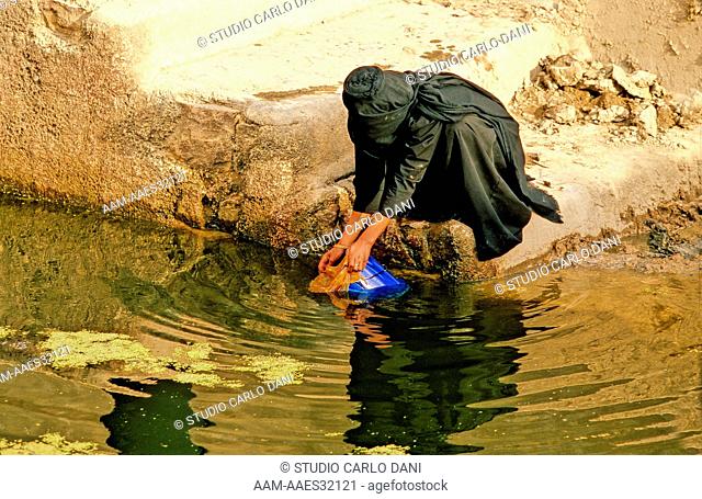Sharara, 2600M, Collecting Water 'With Filter, At Well, Northern Highlands, Yemen