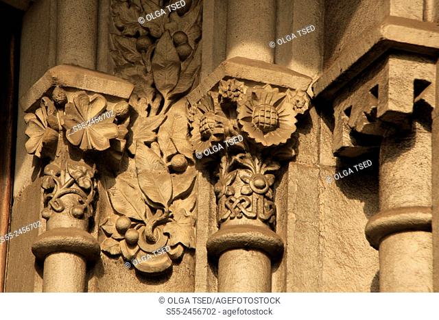 Decorative elements on the modernist building. Rambla Catalunya, Barcelona, Catalonia, Spain
