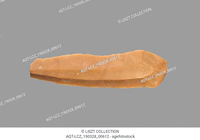 Sickle Blade, 1980-1801 BC. Egypt, Middle Kingdom, Dynasty 12. Flint; overall: 5 cm (1 15/16 in.)