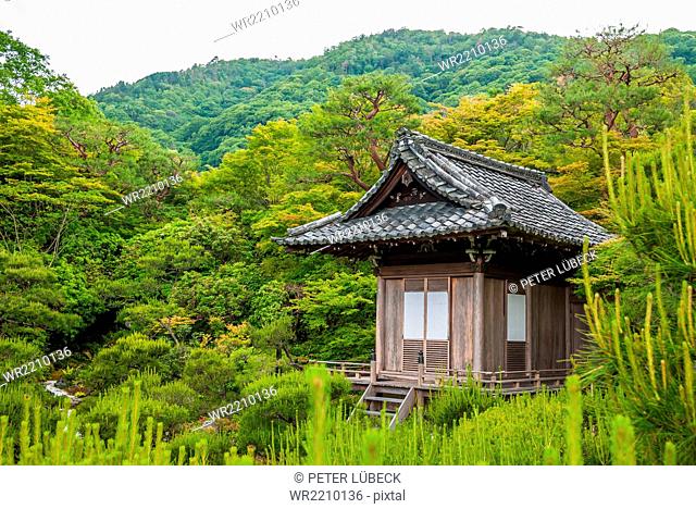 Outhouse near Okochi Sanso, the former home and garden of the Japanese jidaigeki or period film actor Denjiro Okochi, located in Arashiyama, Kyoto, Japan