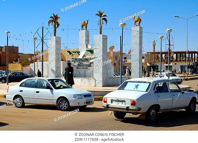 Verkehrskreisel im Stadtzentrum von Germa, LIbyen / Roundabout in the city centre of Germa, Libya