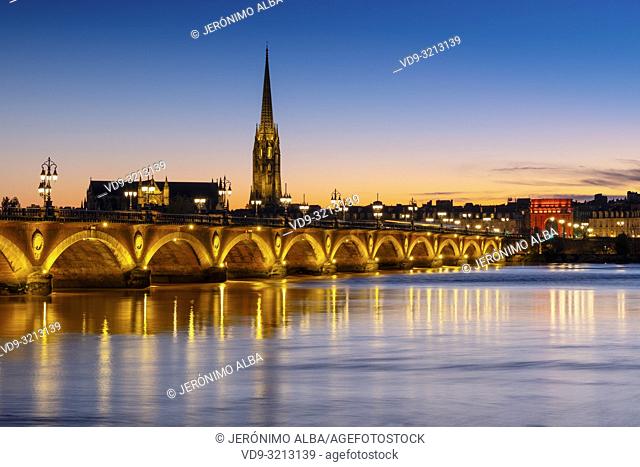 Pont de Pierre at dusk. Stone Bridge & Garonne River. Bordeaux, Gironde. Aquitaine region. France Europe