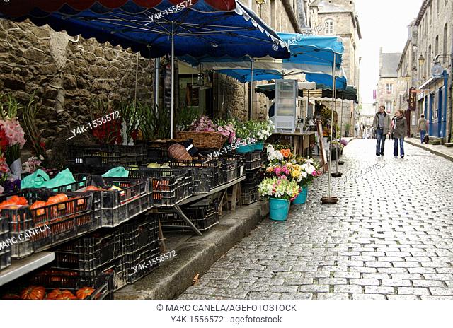Europe, France, Bretagne Brittany region, Dinan Village, Typical market
