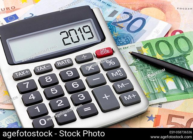 Calculator with Euro bills - 2019