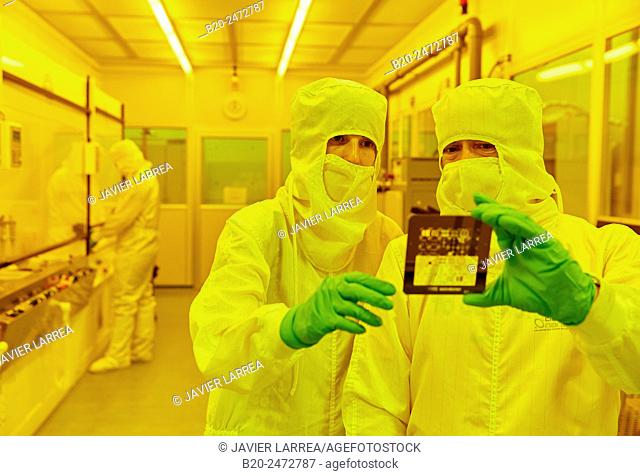 Photomask, Photolithography Room, Photolithography mask. Cleanroom. Nanotechnology. Laboratory. CIC nanoGUNE Nano science Cooperative Research Center